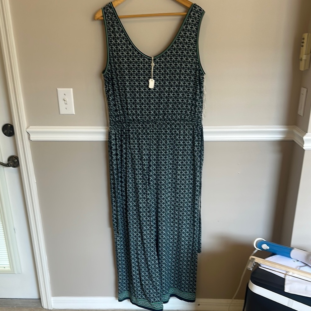 Max Studio Green Scoop Neck Sleeveless Jumpsuit